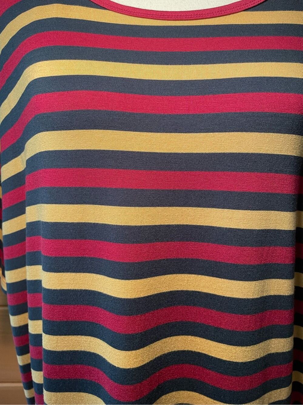 Top - Picture 2 of 2